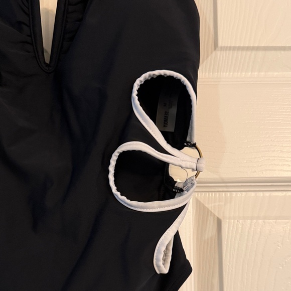 NWT Seamoly Swimsuit with White Accents - Picture 5 of 8